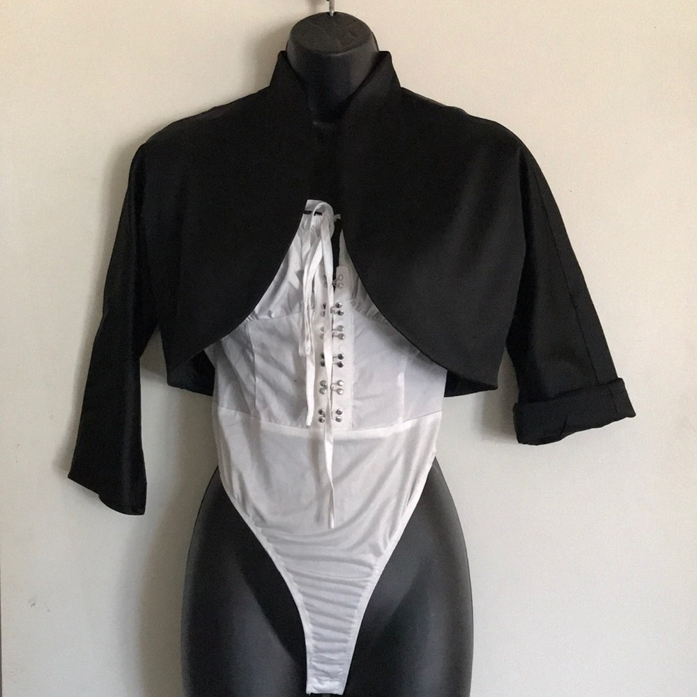 Nite Line bolero struggle short jacket Sz 6